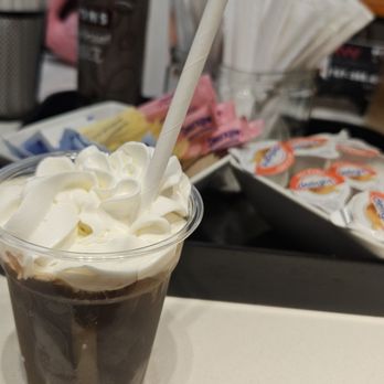 Hampton Inn Odessa Trinity - Complimentary iced coffee station - Hotels Near Me - Odessa, Florida Hampton Inn Odessa Trinity - Complimentary iced coffee station - Hotels Near Me - Odessa, Florida