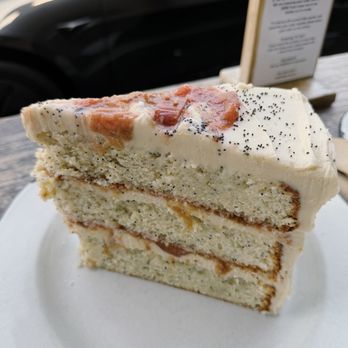 DERU Market - Lemon poppyseed cake - Pizza Near Me - Kirkland, Washington DERU Market - Lemon poppyseed cake - Pizza Near Me - Kirkland, Washington