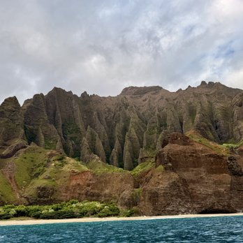 Na Pali Experience - The cathedrals - Boating Near Me - Kekaha, Hawaii