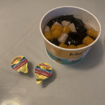 Meet Fresh - why did they give us half and half for grass jelly - Desserts Near Me - Temple City, California Meet Fresh - why did they give us half and half for grass jelly - Desserts Near Me - Temple City, California