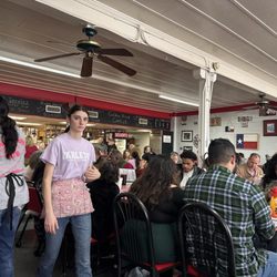 River Oaks Cafe