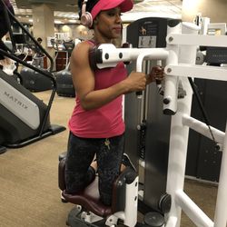 Lift Up Tumbling And Nutrition - Training with Coach Gardner (working flakes and core)