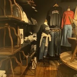 Arkhouse - Clothes