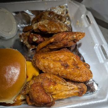 Trap wingz - Lemon Pepper - Food Trucks Near Me - Las Vegas, Nevada Trap wingz - Lemon Pepper - Food Trucks Near Me - Las Vegas, Nevada
