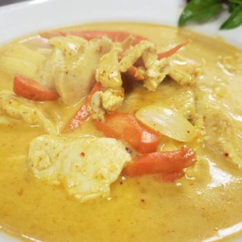 Mama Thai Kitchen - Thai Near Me - Chandler, Arizona