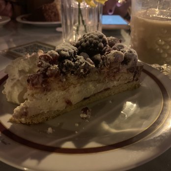 Cafe Intermezzo - Frutti di Bosco - Coffee & Tea Near Me - Nashville, Tennessee