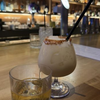 Mrs Fish - Cocktail Bars Near Me - Los Angeles, California