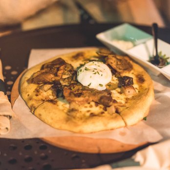 Urth Caffé - Orange - Sunrise Pizza after the sunset - Coffee & Tea Near Me - Orange, California