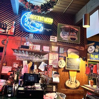 Crescent Moon Ale House - Pubs Near Me - Omaha, Nebraska Crescent Moon Ale House - Pubs Near Me - Omaha, Nebraska