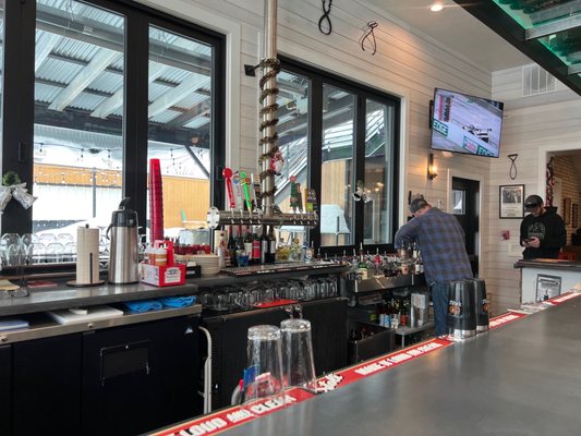 YAMPA RIVER ICEHOUSE - 38 Photos & 42 Reviews - 751 Yampa St, Steamboat