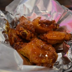 The Score Draft Room - Wings with Thai sauce