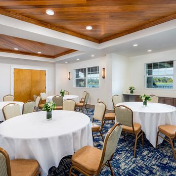 The Waterfront Inn - The Cove private dining area - Hotels Near Me - The Villages, Florida The Waterfront Inn - The Cove private dining area - Hotels Near Me - The Villages, Florida