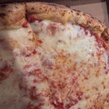 Flippers Pizza - Quattro Formaggio - Pizza Near Me - Lake Mary, Florida Flippers Pizza - Quattro Formaggio - Pizza Near Me - Lake Mary, Florida