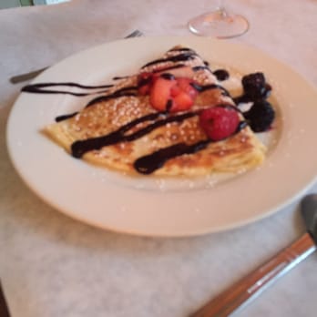 Le Petit Triangle Cafe - Chocolate crepe - French Near Me - Cleveland, Ohio