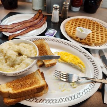 Waffle House - All-star breakfast - Diners Near Me - Brentwood, Tennessee Waffle House - All-star breakfast - Diners Near Me - Brentwood, Tennessee