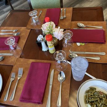 Ann’s Back In The Day Cafe - Table setting - Soul Food Near Me - Prattville, Alabama Ann’s Back In The Day Cafe - Table setting - Soul Food Near Me - Prattville, Alabama