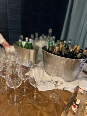 Vina Enoteca by null