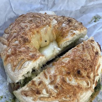 Cafe Des Croissants - Pesto chicken - Coffee & Tea Near Me - Santa Rosa, California Cafe Des Croissants - Pesto chicken - Coffee & Tea Near Me - Santa Rosa, California
