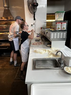 Tutti Pizza by null