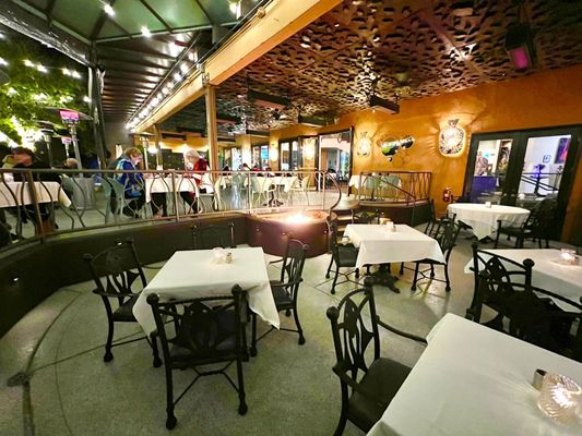 Mitch's on El Paseo by null