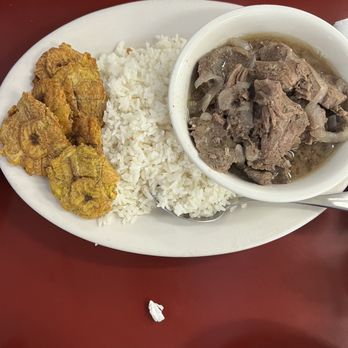 Surrender Cafe - Skirt Steak Platter - Latin American Near Me - Woodbridge, New Jersey