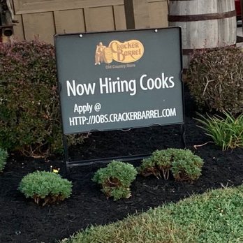 Cracker Barrel Old Country Store - Hiring sign - American Near Me - Owensboro, Kentucky