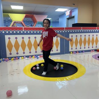 Hooray Indoor Playground - Trampoline - Indoor Playcenter Near Me - Queens, New York Hooray Indoor Playground - Trampoline - Indoor Playcenter Near Me - Queens, New York