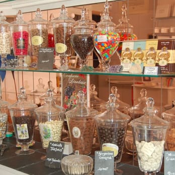 Le Bonbon au Palais - Candy Stores Near Me - Paris, 75