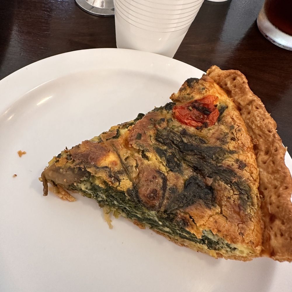 Café Montrose - Quiche - Cafes Near Me - Glendale, California Café Montrose - Quiche - Cafes Near Me - Glendale, California