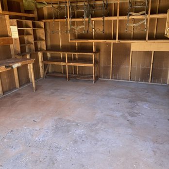 Warners Waste Junk Removal - Mobile home garage clean out- after - Junk Removal & Hauling Near Me - Camp Verde, Arizona Warners Waste Junk Removal - Mobile home garage clean out- after - Junk Removal & Hauling Near Me - Camp Verde, Arizona