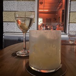 Die Parfümerie Bar - Gibson Martini and Lemony Snicket