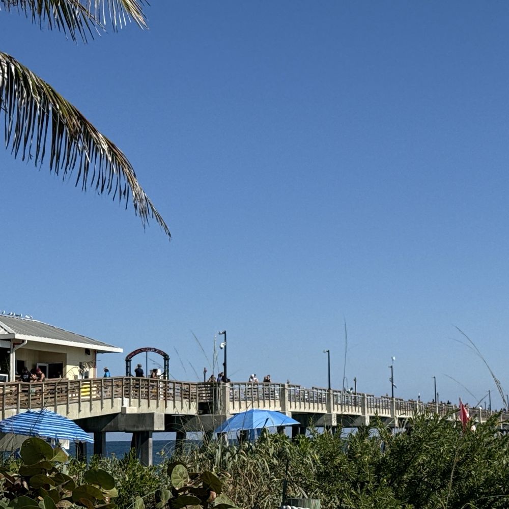 Pier Pier