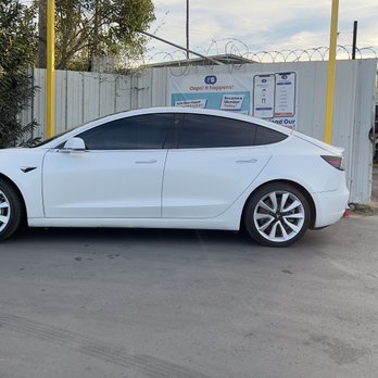 Low Cost Auto Glass - 2022 Tesla Model 3 Full Tint - Car Window Tinting Near Me - Sacramento, California Low Cost Auto Glass - 2022 Tesla Model 3 Full Tint - Car Window Tinting Near Me - Sacramento, California