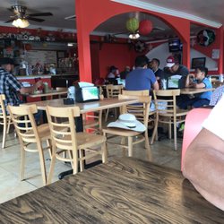 Mama Ruth's Kitchen - Inside the dining room