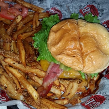 Burgers 2 Beer - Good, Bad, & Ugly Burger - Bars Near Me - Solon, Ohio