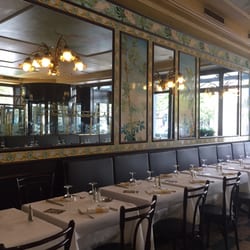 Jules Verne Panoramabar - Downstairs