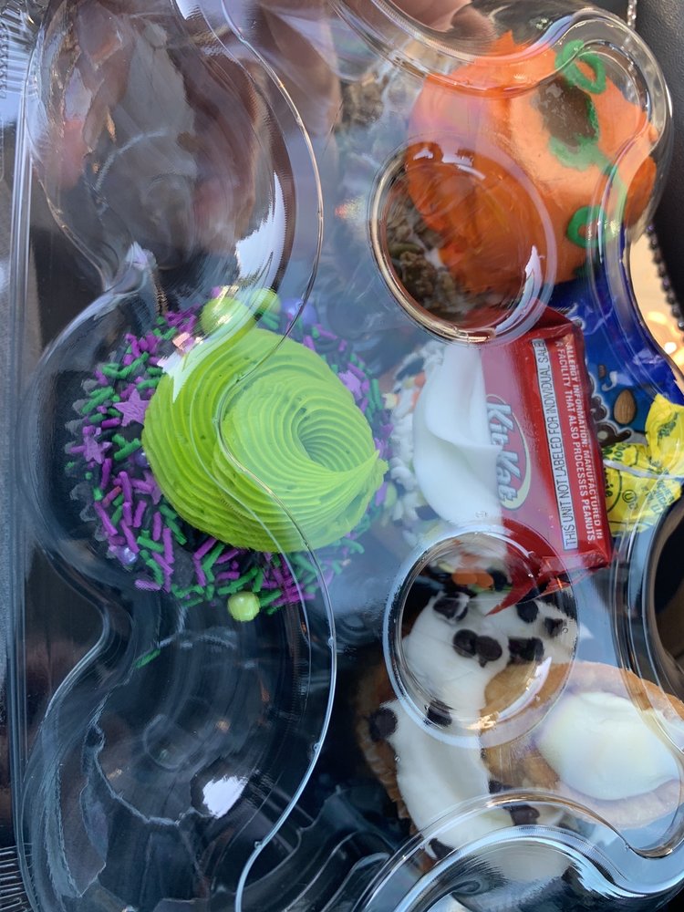 A PIECE OF CAKE Updated August 2024 48 Photos & 28 Reviews 1800