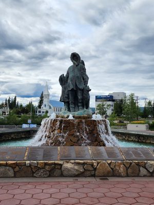 Golden Heart Plaza by null