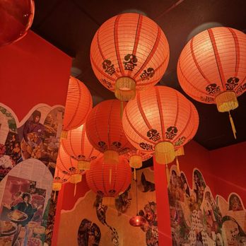 Big Trouble - Cute decor - Noodles Near Me - Hattiesburg, Mississippi