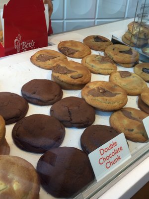 Ben's Cookies by null