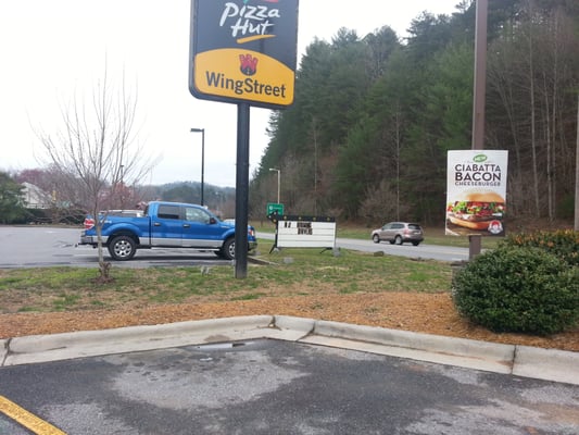 Pizza Hut by null