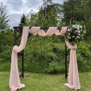 Sadie Lake Weddings - Venues & Event Spaces Near Me - Arlington, Washington Sadie Lake Weddings - Venues & Event Spaces Near Me - Arlington, Washington