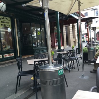 The Rocks Cafe - Patio area outside - Modern Australian Near Me - The Rocks, NSW