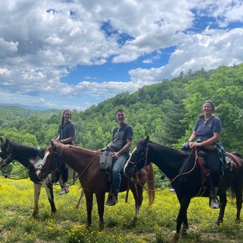 Smoky Mountain Trail Rides - Horseback Riding Near Me - Marshall, North Carolina