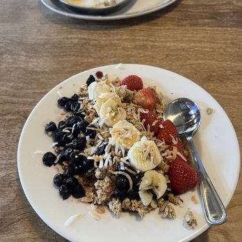 Brookfields Restaurant - Acai Bowl - American Near Me - Roseville, California Brookfields Restaurant - Acai Bowl - American Near Me - Roseville, California