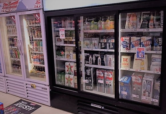 Duke’s Mart by null