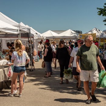 Hingham Farmers Market - A typical day at the HFM in mid-summer. - Farmers Market Near Me - Hingham, Massachusetts Hingham Farmers Market - A typical day at the HFM in mid-summer. - Farmers Market Near Me - Hingham, Massachusetts