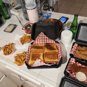 Rambo's Hot Chicken - This was $100 worth of food!! And was all stale. - Chicken Shop Near Me - Simi Valley, California