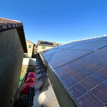 Highdro Clean - AFTER:  Clean solar panels operating at peak efficiency, and GOODBYE PIGEONS! - Solar Panel Cleaning Near Me