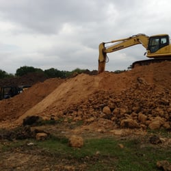 A quality Trucking & dirtServices - Select Fill Dirt